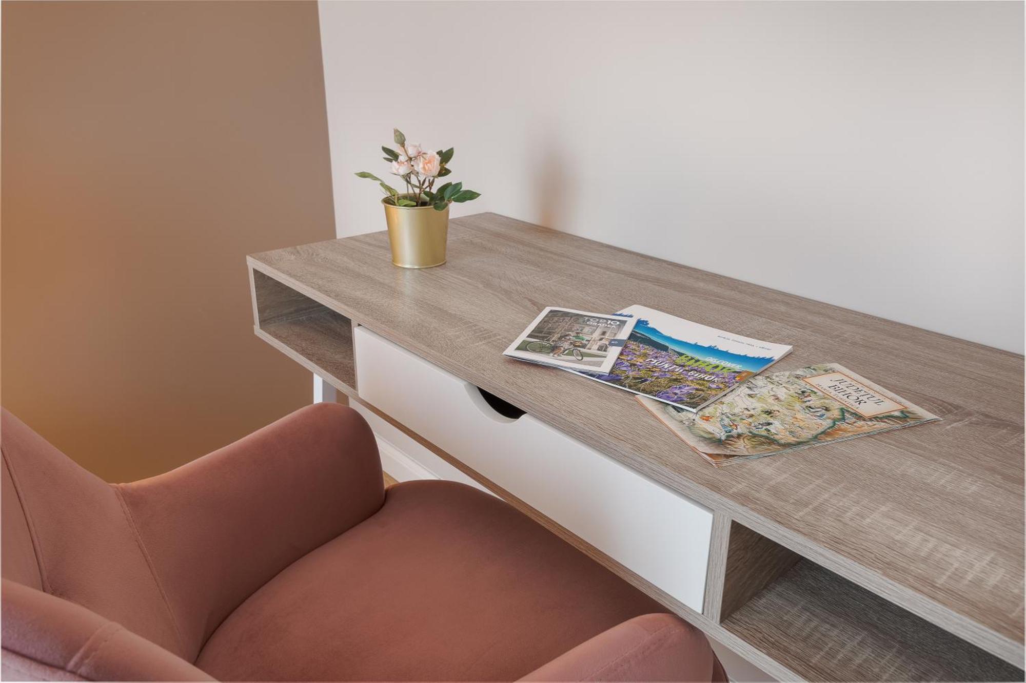 Appartement Warm Flat à Oradea Extérieur photo